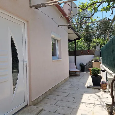 House Petra 1 * Silo (Krk)